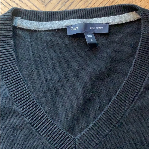 GAP Pima Cotton V-Neck Sweater - Picture 3 of 7